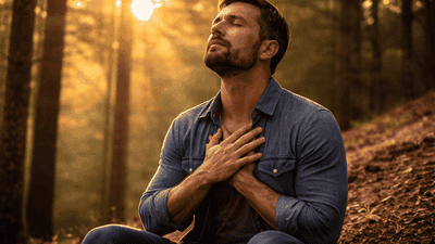 Oração para sentir a presença de Deus: Como se aproximar do Pai