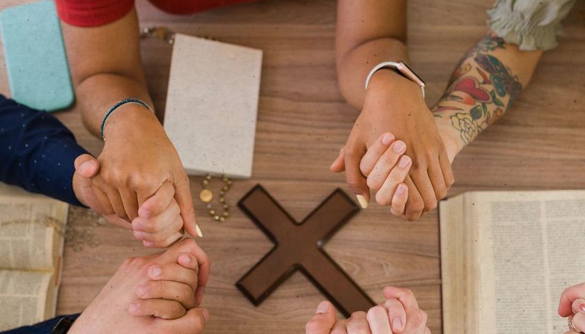 Como se preparar espiritualmente para a Páscoa: dicas para líderes cristãos