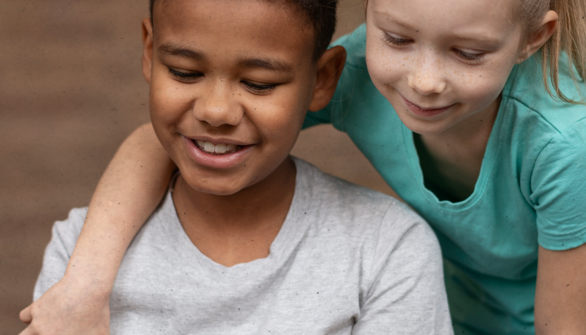 Dicas para organizar um grupo de leitura bíblica para crianças e jovens