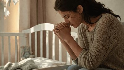 Oração para mãe de primeira viagem: sabedoria e confiança em Deus