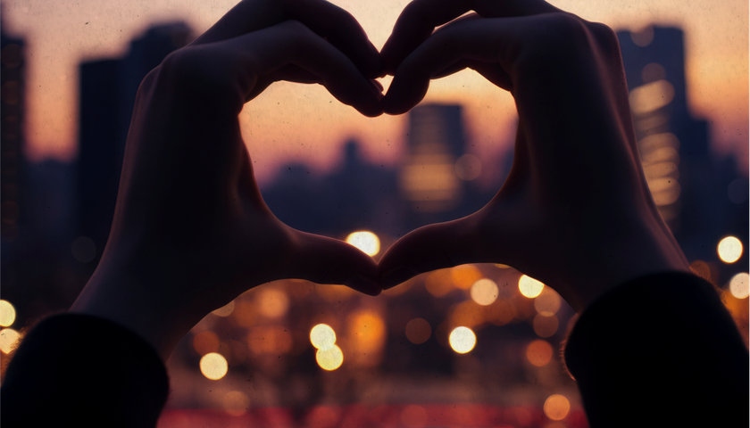 10 versículos bíblicos sobre  amor para inspirar seu coração