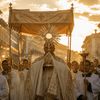 O que é a procissão de Corpus Christi? Entenda o significado e a história